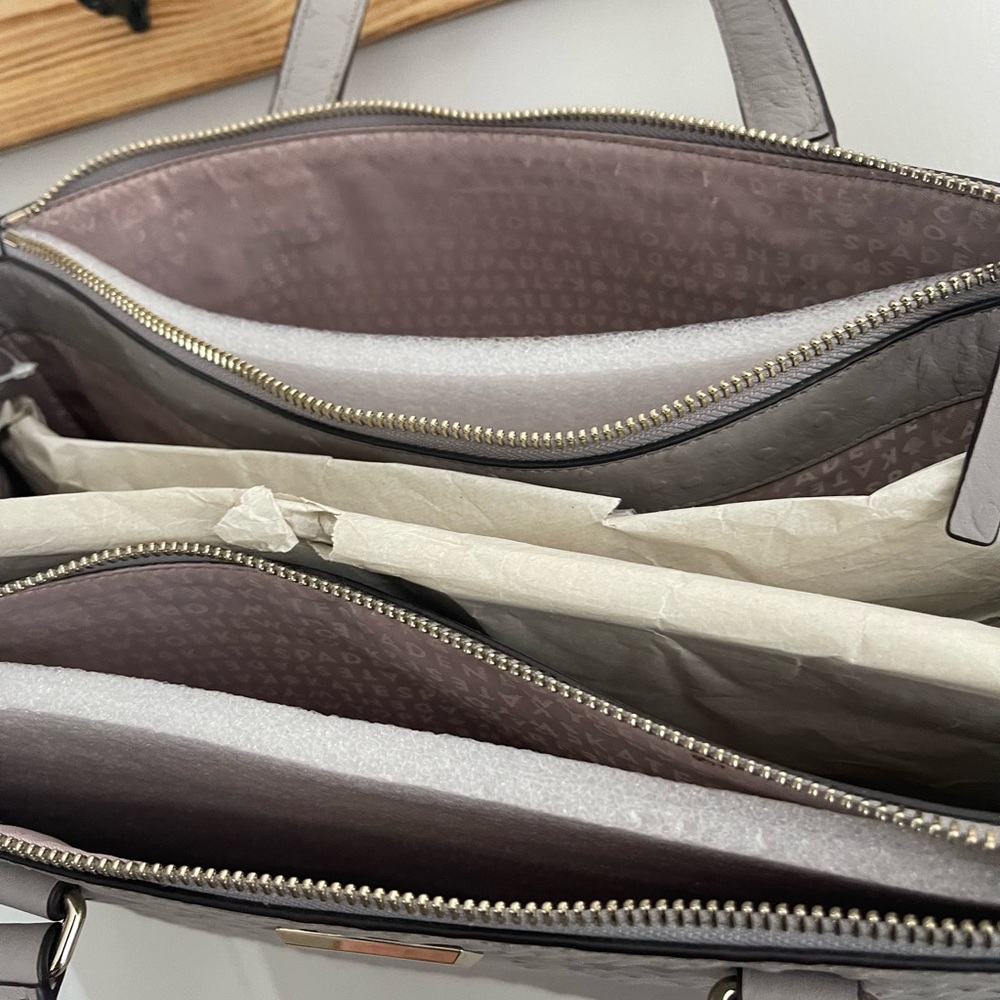 Kate Spade purse - Picture 4 of 4